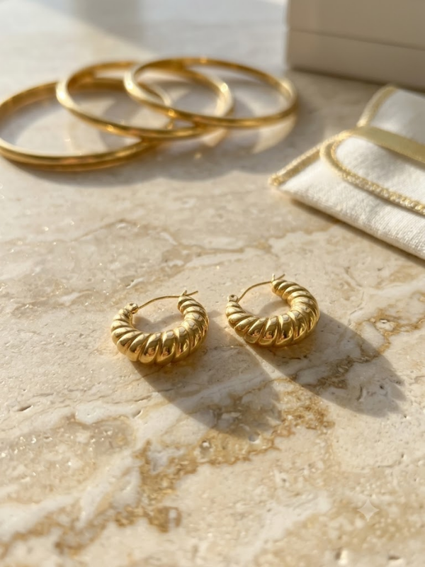 Elara Gold Burgu Halka Kadın Küpe