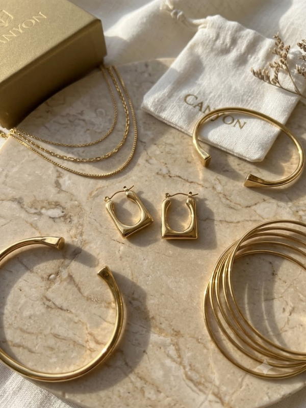 Royal Gold Kare Form Kadın Küpe